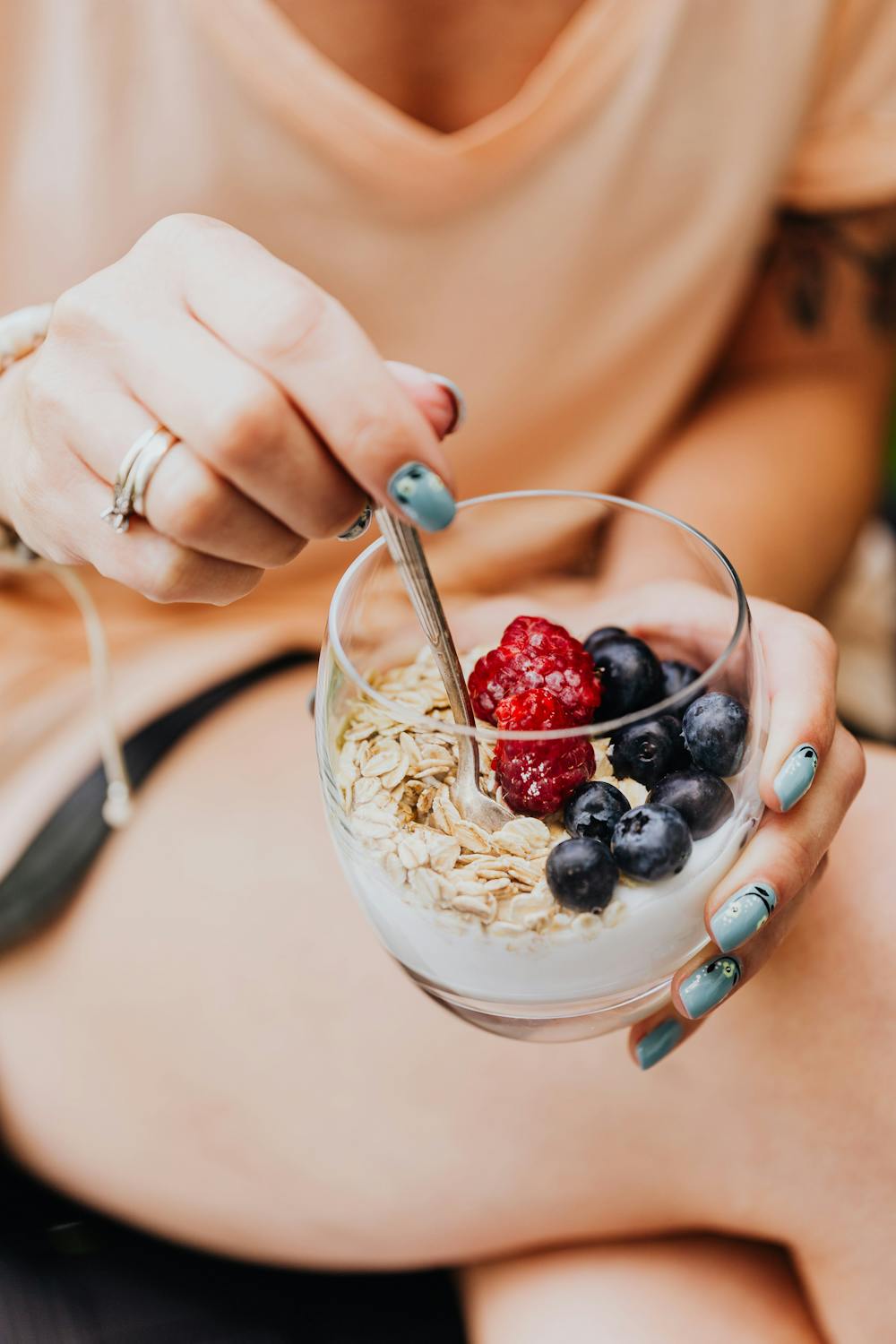 eating fruit dessert